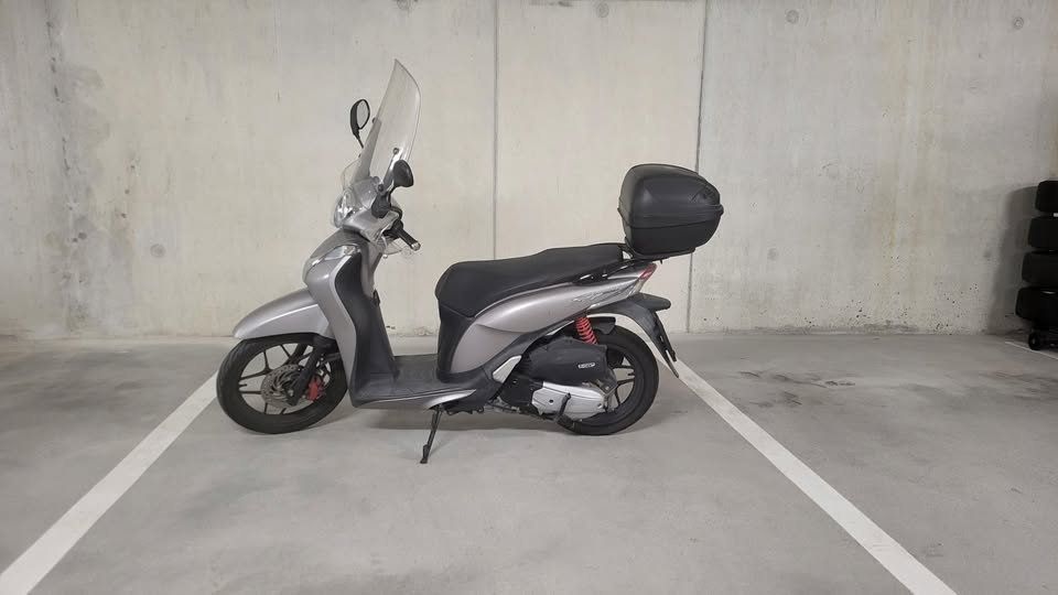 Honda Scooters: Honda SH 125 Mode – D'occasion à St-Aubin-Sauges par nic_mmc8 4