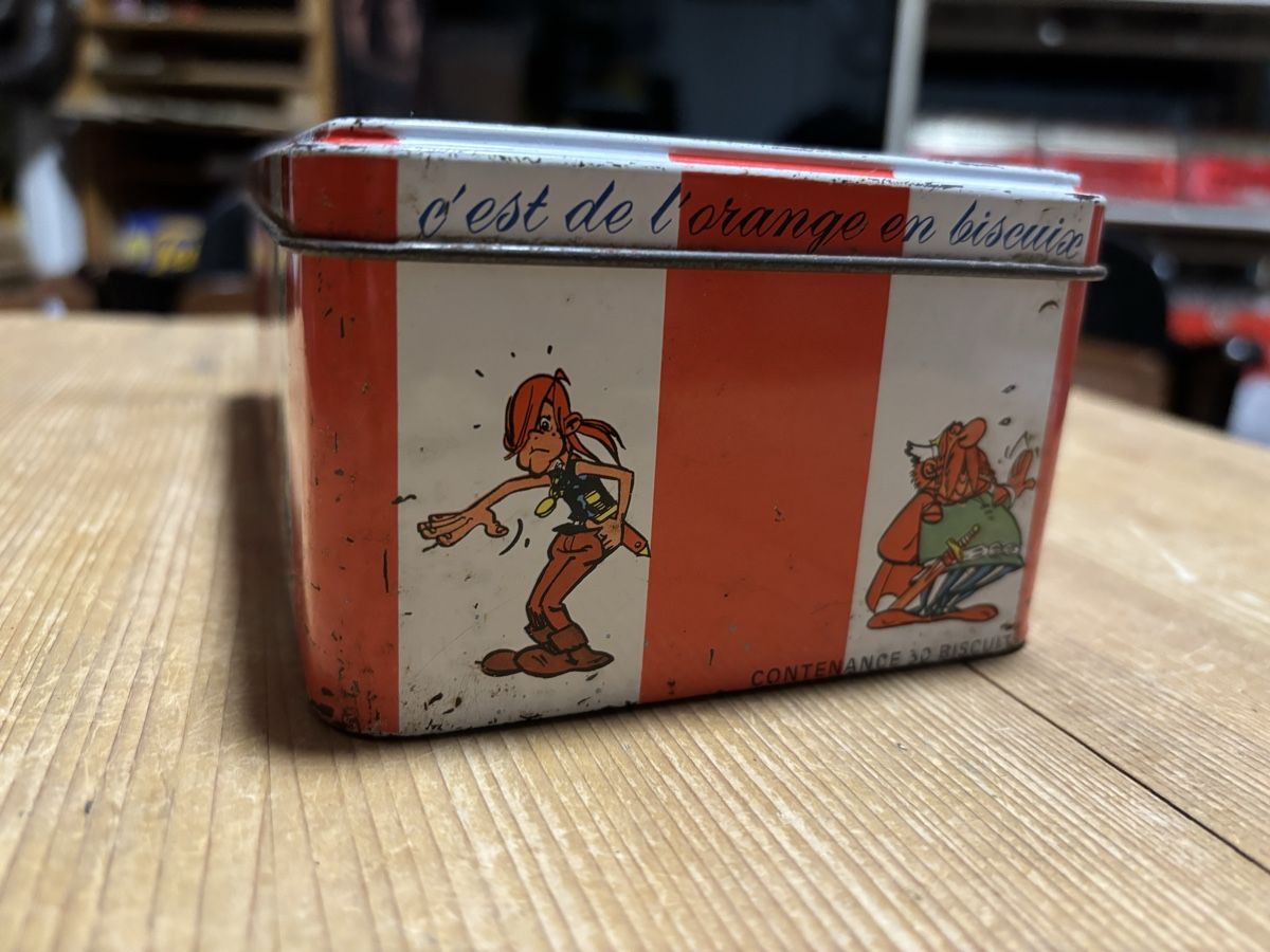 Zuccheriere: Asterix Obelix, Blechdose, Orange Biscuits, Alsace – Usato da Staufen venduto da timelessvintage 3