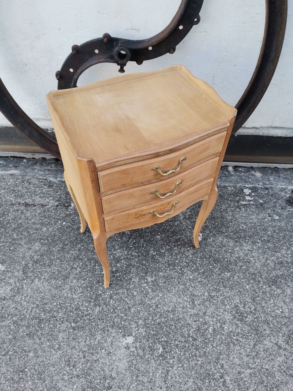 Cassettiere: kleines Möbel, Schubladenmöbel, Vintage Möbel, Kommode, Tisc – Usato da Wiedlisbach venduto da materialkreislauf 1