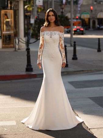 Brautkleid Pronovias "Winters" Off-Shoulder Spitze