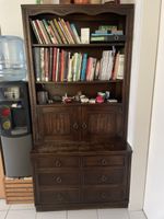 Antiker Bücherschrank / Wandschrank mit viel Stauraum