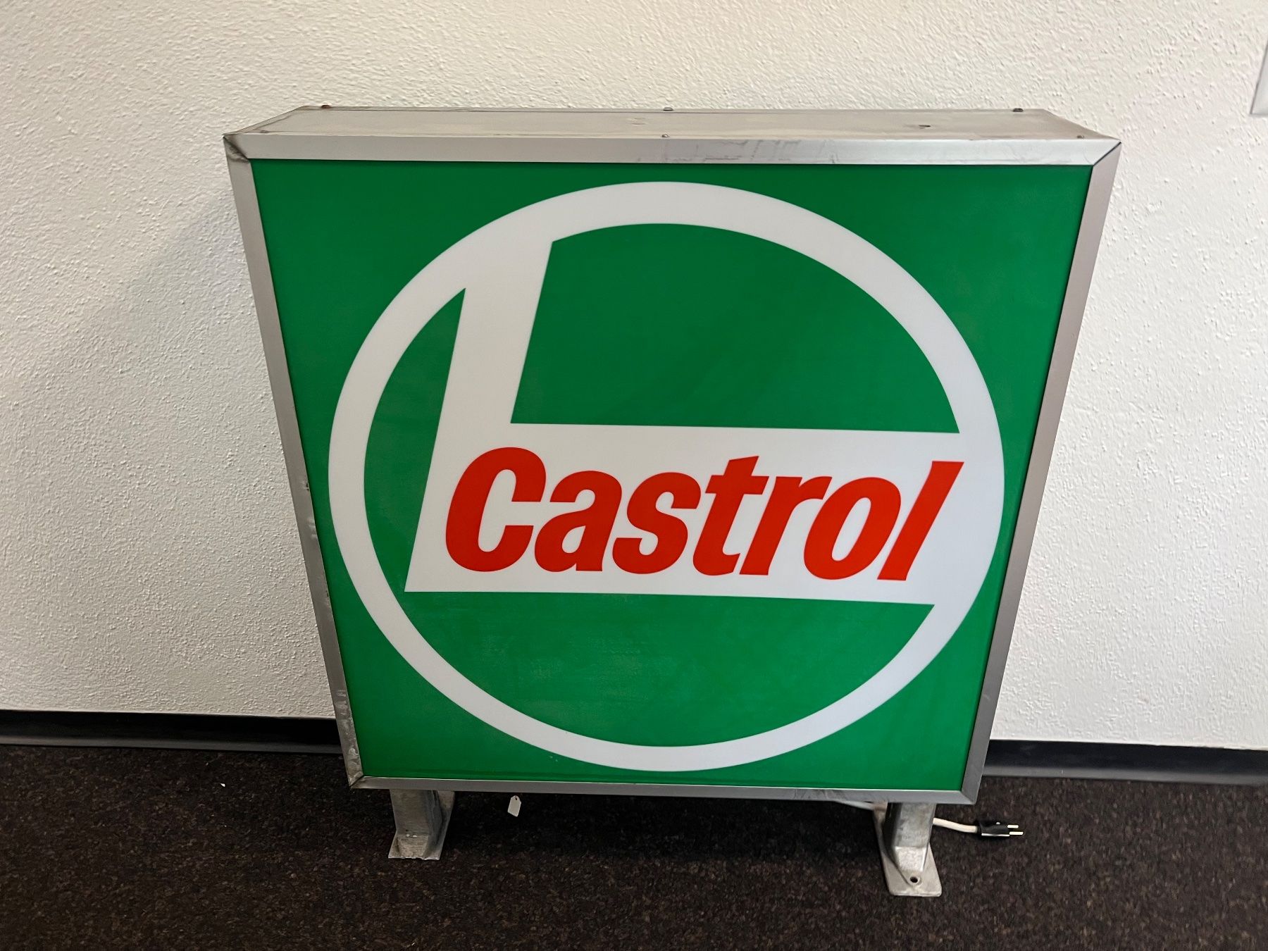 Castrol Insegne: Castrol - Leuchtreklame (doppelseitig) – Usato da Erlinsbach venduto da Stu-ff 2