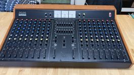 Vintage Mischpult / Mixing console