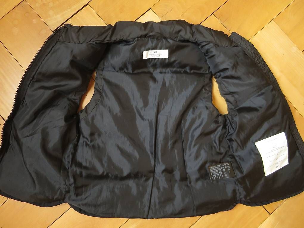 H&M Altro abbigliamento per bambino: Kinder Steppweste / Gilet, schwarz, Grösse 110 – Usato da Zürich venduto da Furgers 2