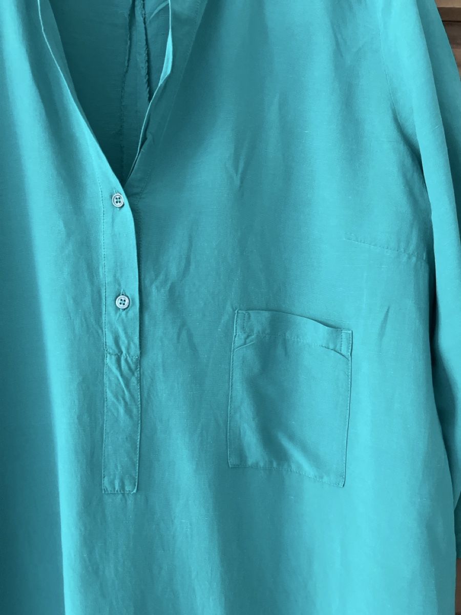 Robes: Kleid – Neuf (Voir description) à Berikon par bog_57z8 2