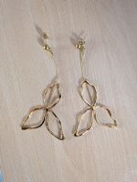 boucle d'oreille