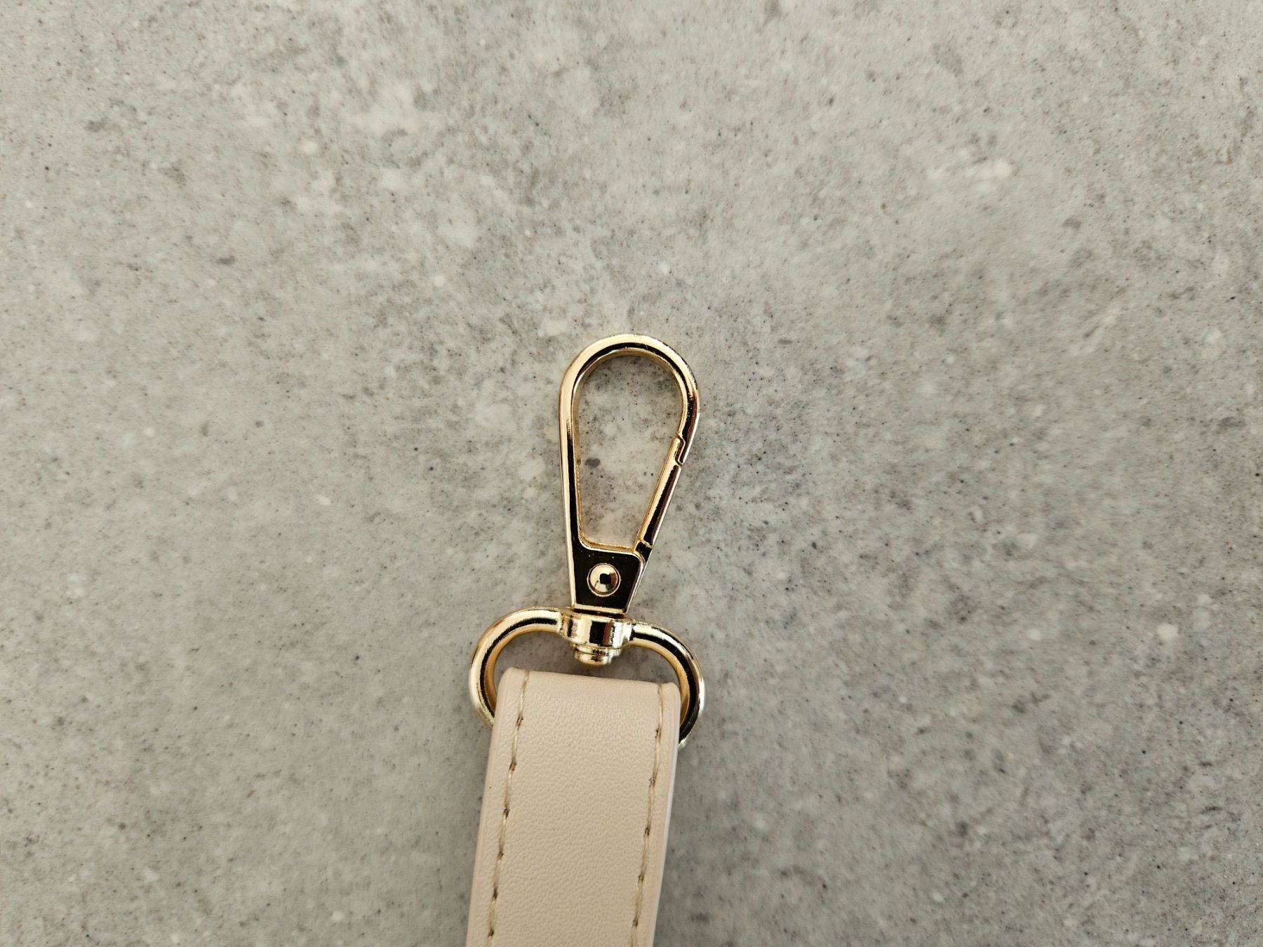Sonstige Kleidung & Accessoires: Schulterriemen, Schultergurt, Strap, Taschengurt – Neu (gemäss Beschreibung) aus Wiesendangen von Sinhuk 4