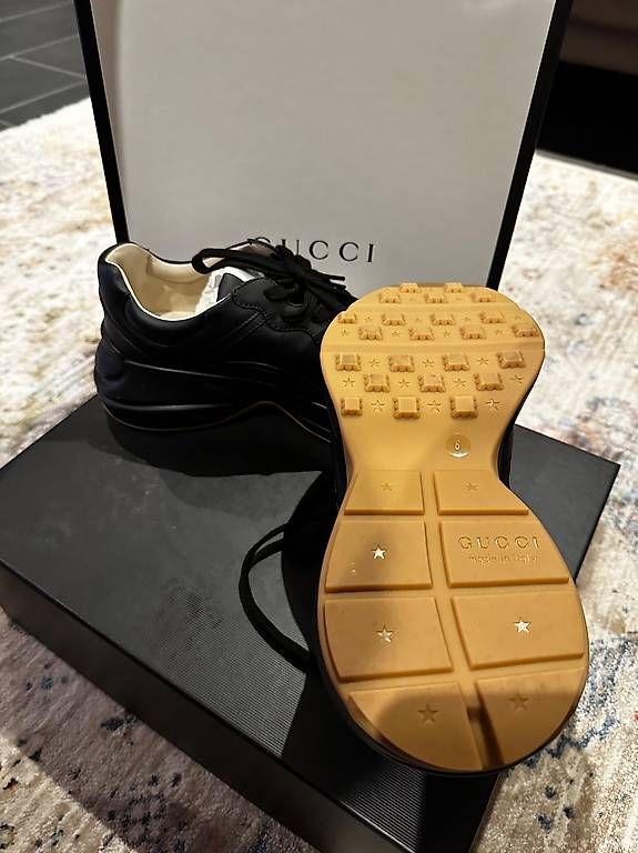 Gucci Herrenschuhe: Sneaker - Gucci Rhyton – Gebraucht aus Rorschach von NaCry 2