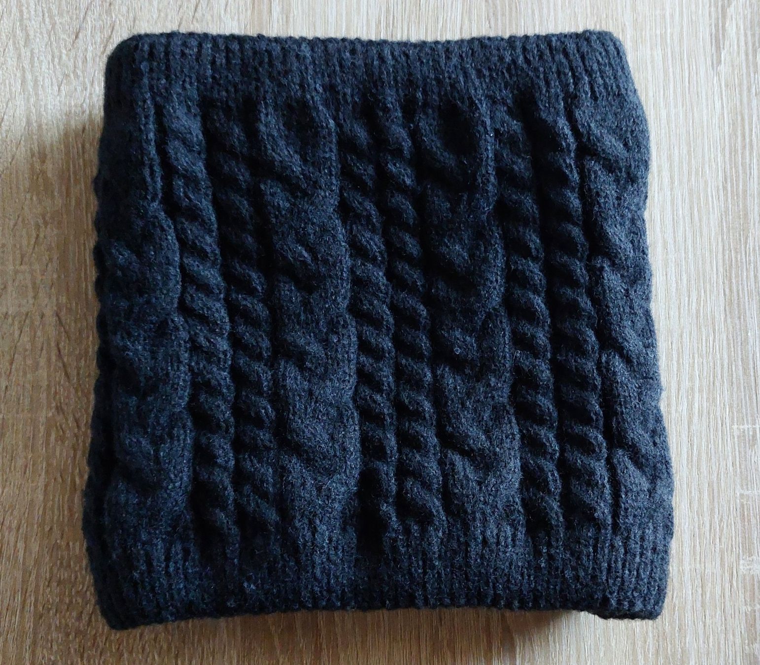 Foulard & Sciarpe: Warmer Strickschal Loop mit Fleecefutter, schwarz – Nuovo (secondo la descrizione) da Zollikofen venduto da Blackie 2