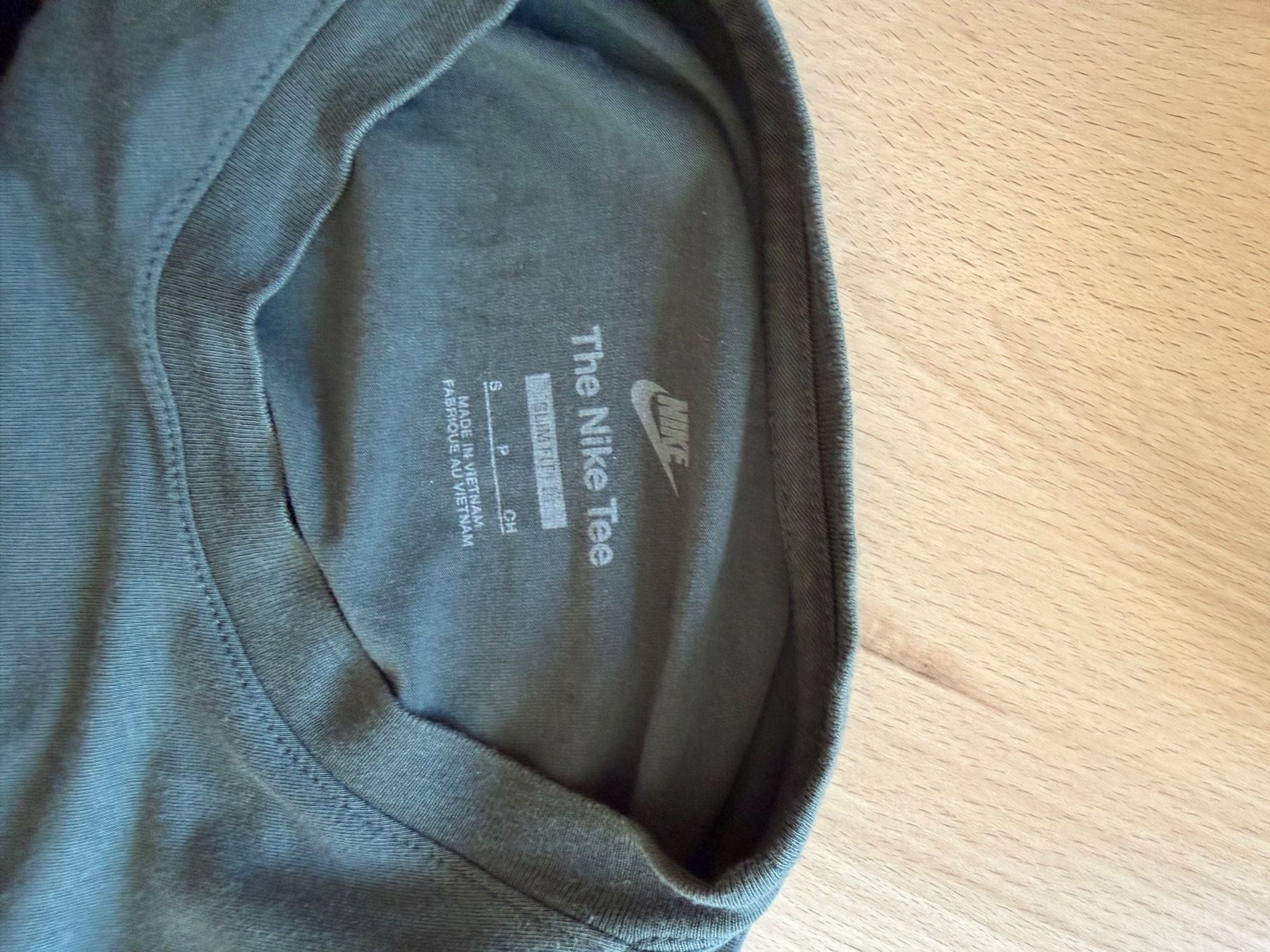 Nike Tops: NIKE LONG-SLEEVE CROP TOP – Neu (gemäss Beschreibung) aus Genève von yav_9r9f 2