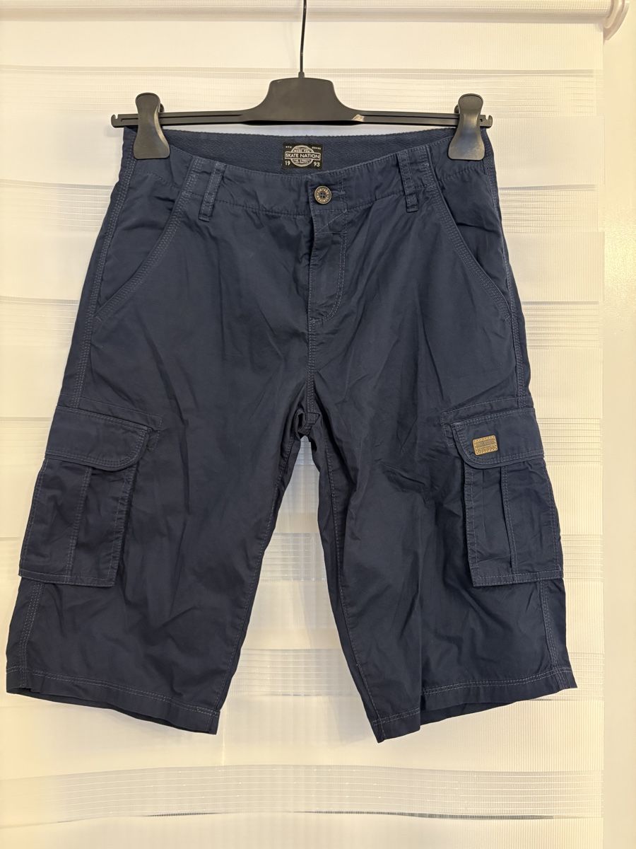 C&A Hosen: Neuwertige Jungsshorts 170 in Dunkelblau – Neu (gemäss Beschreibung) aus Basel von lolushka