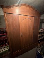 Antiker Schrank