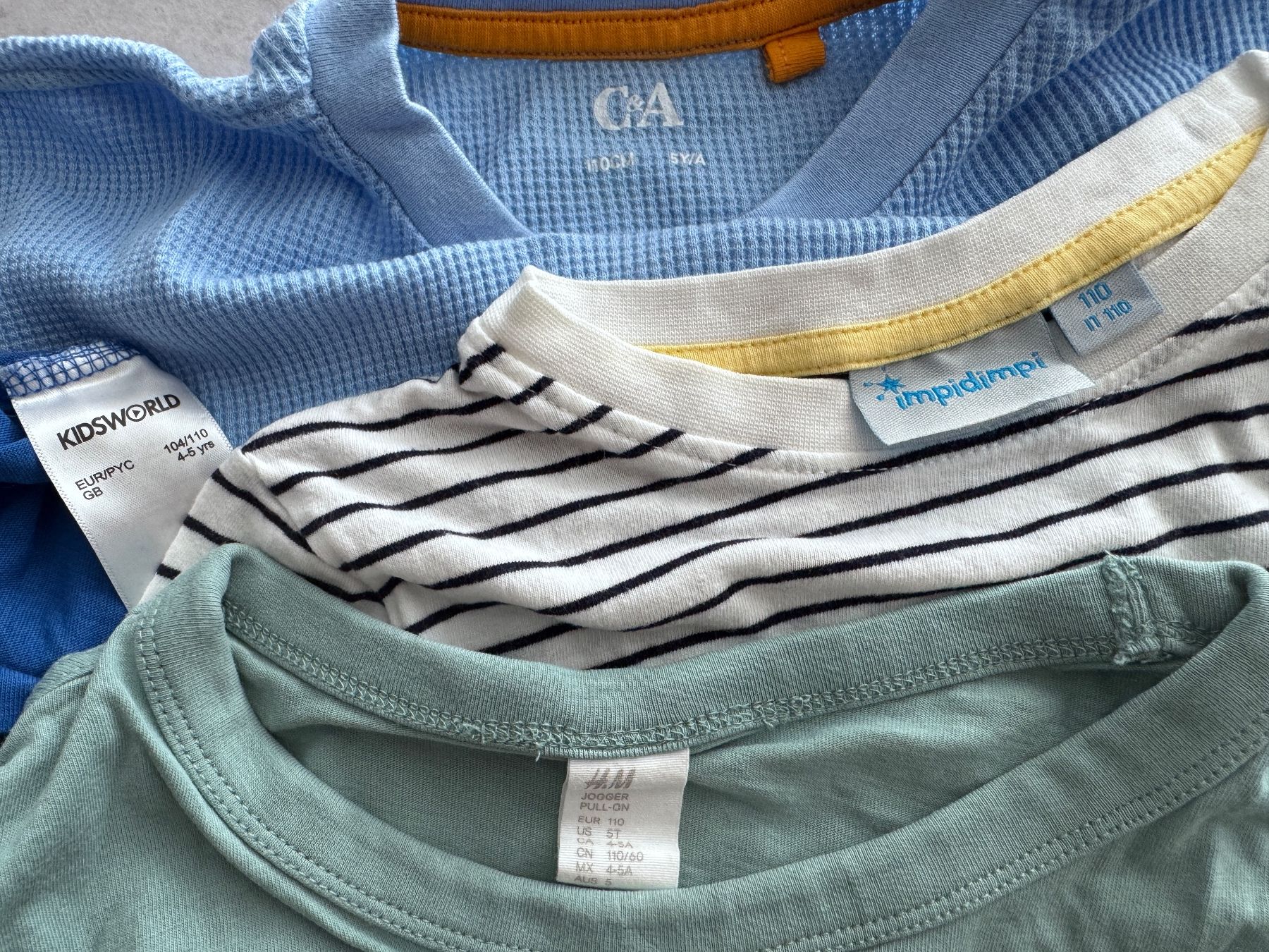 Kleiderpakete & -sets: Kurzarm T-Shirt Set 110 – Gebraucht aus Bonaduz von lut_6rts 1