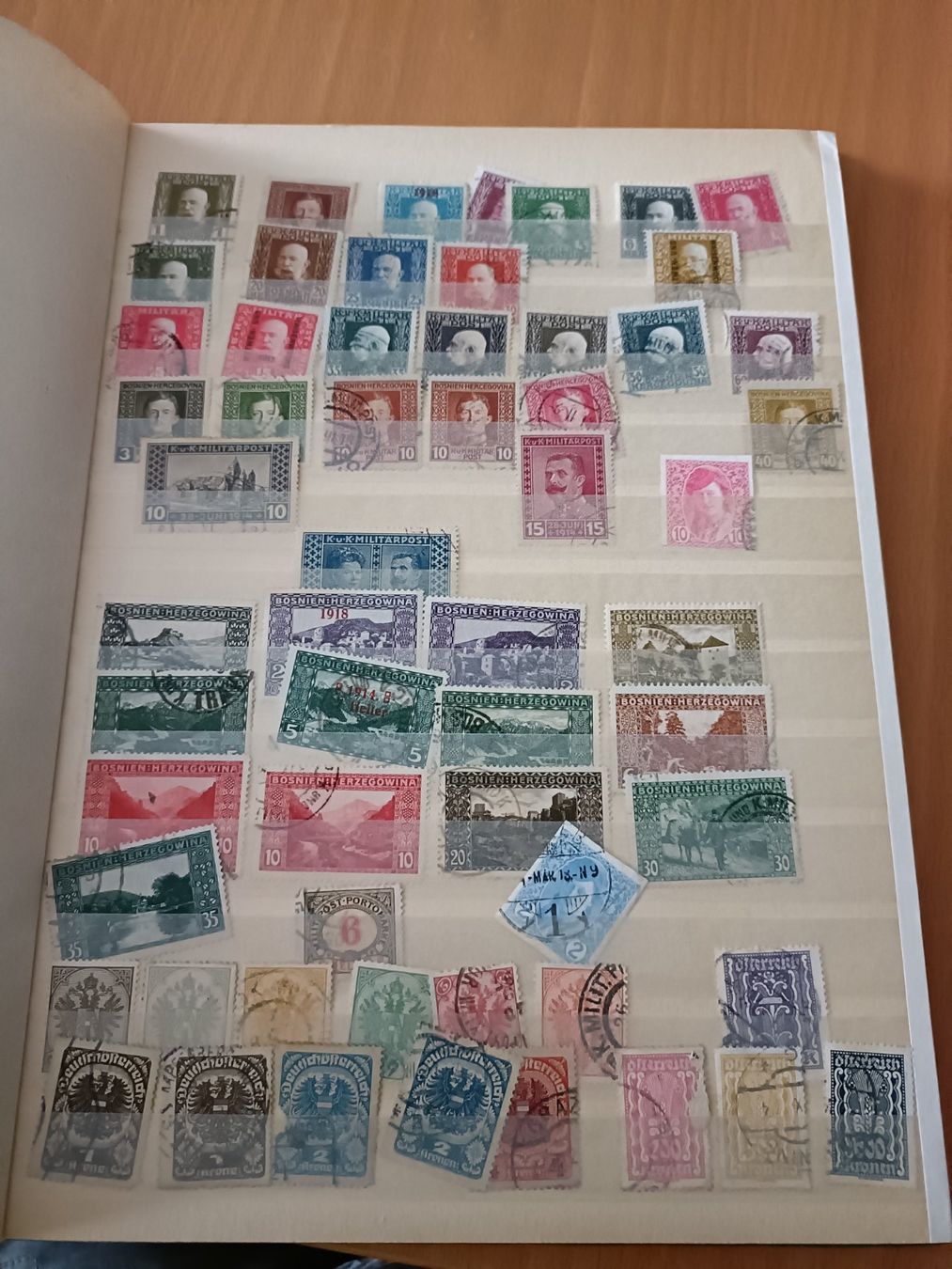 Albums: Briefmarken Sammlung – D'occasion à Luzern par tristan696