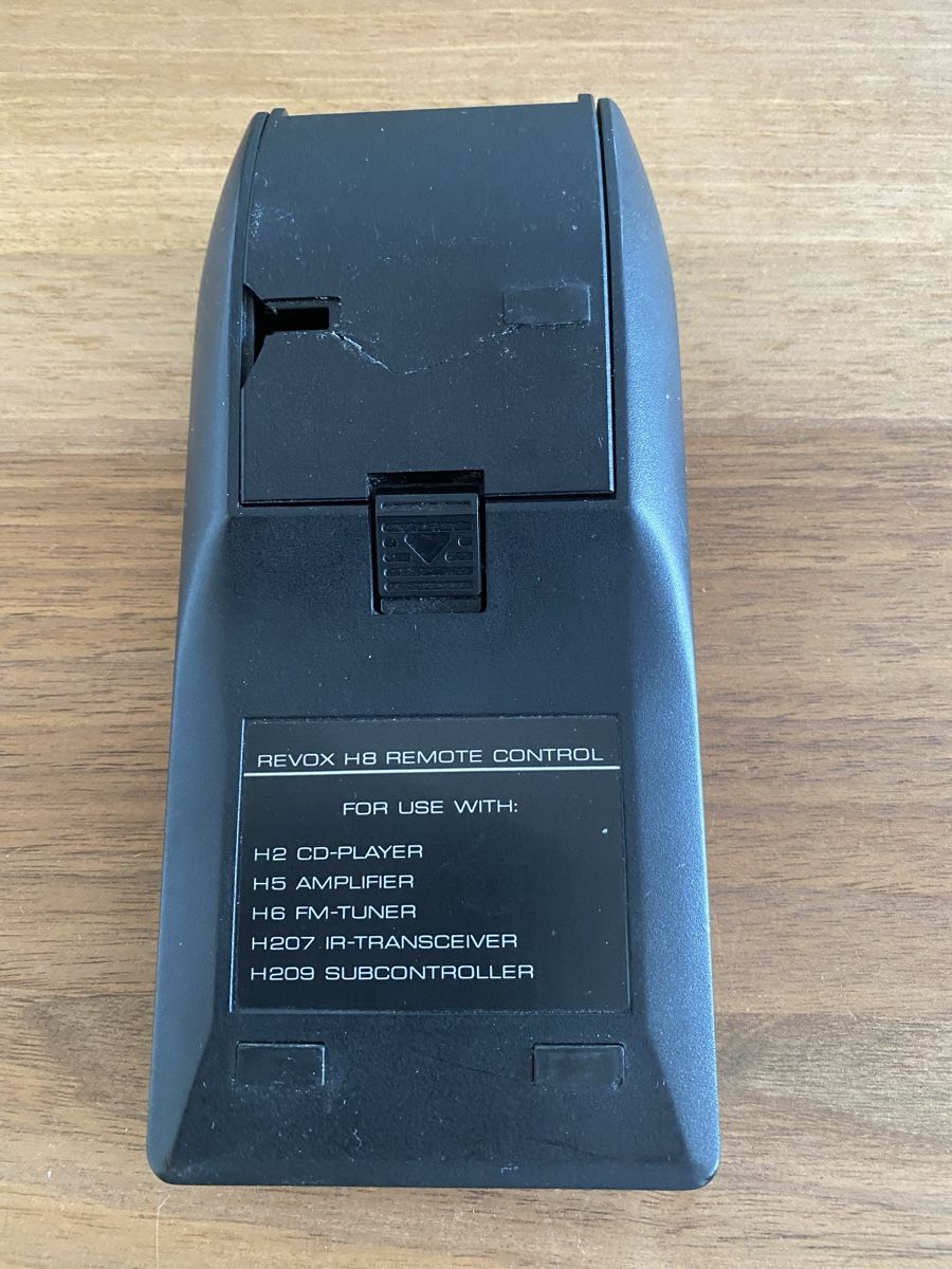 Revox Telecomandi: Revox H8 • Remote Control – Usato da Luzern venduto da Harikan 1