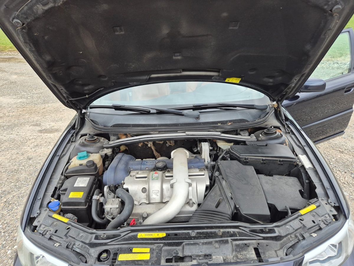 Volvo Automobili: Volvo V70 R – Usato da Niederbüren venduto da 4G93 7