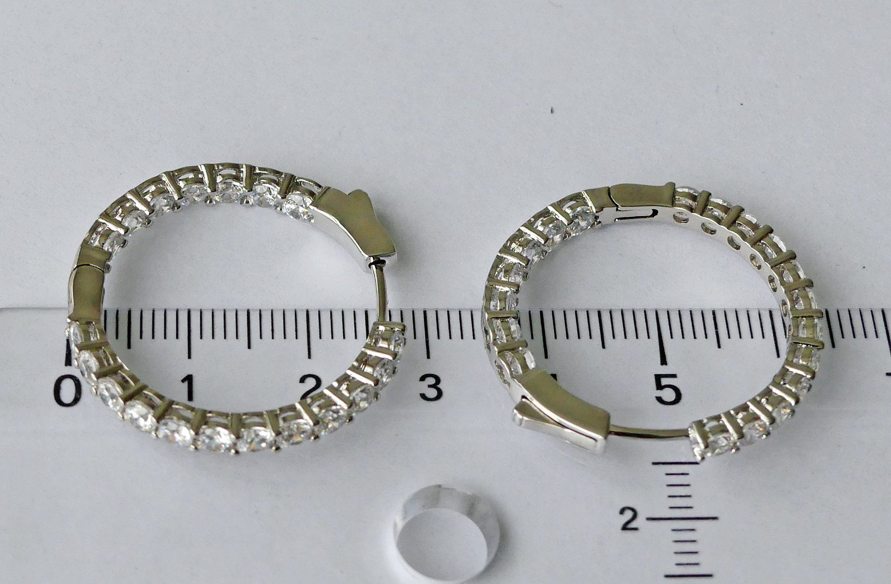 Orecchini pendenti & Orecchini a lobo: Silberne Creolen mit Zirkonia – Nuovo e nell'imballaggio originale da Matten b. Interlaken venduto da kero71 3