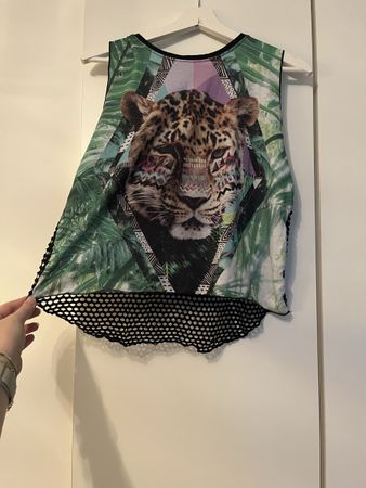 Sommer Top mit Leo Print, Grösse S, selten getragen