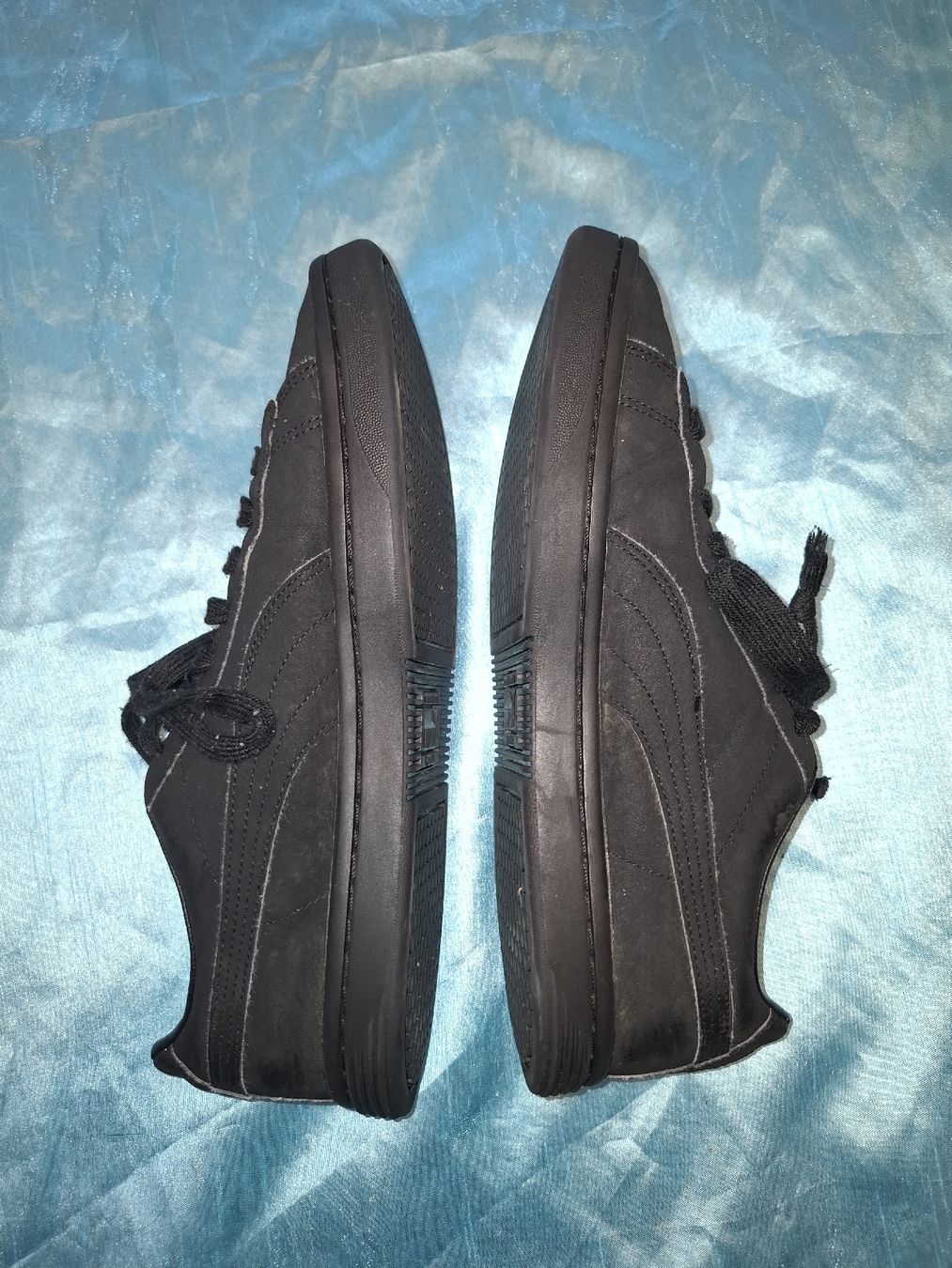 Puma Scarpe da uomo: Baskets Puma Smash v2 Buck Full Black - Taille 44  – Nuovo (secondo la descrizione) da Le Locle venduto da QUALI-PRIX 5