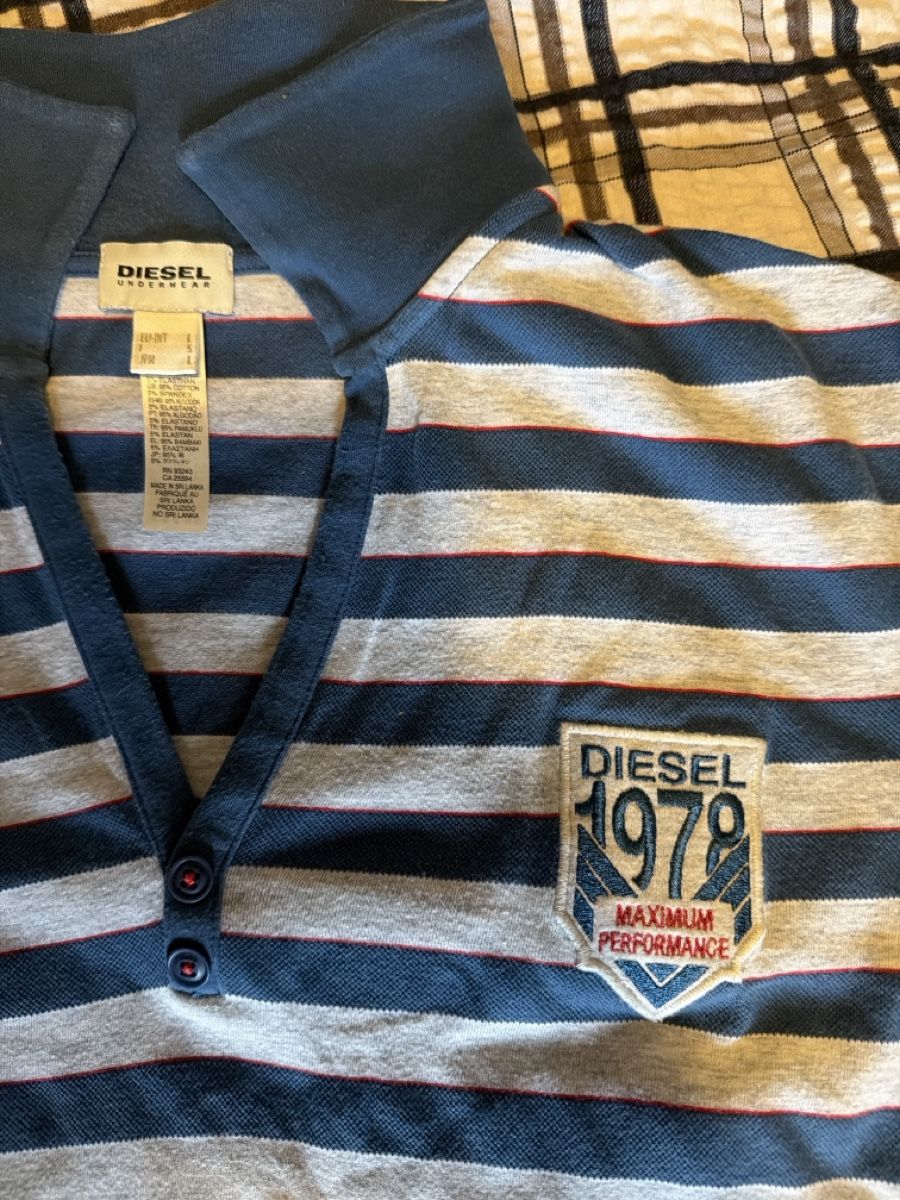 Diesel T-shirt: Diesel t-shirt – Usato da Sementina venduto da bru_vpp5 1