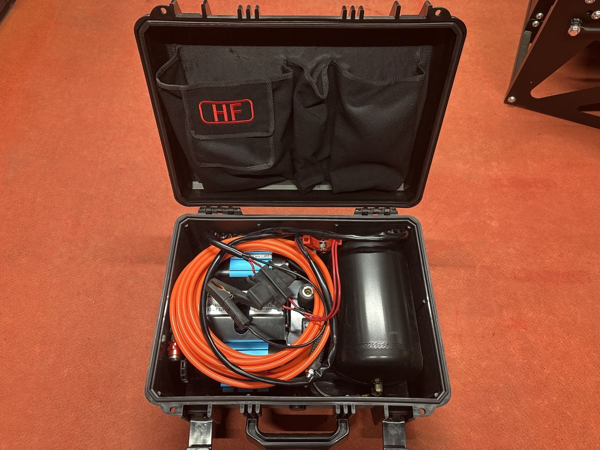 Compressori: Offroad Kompressor Box Druckluft – Usato da Alpnach-Dorf venduto da Skai0