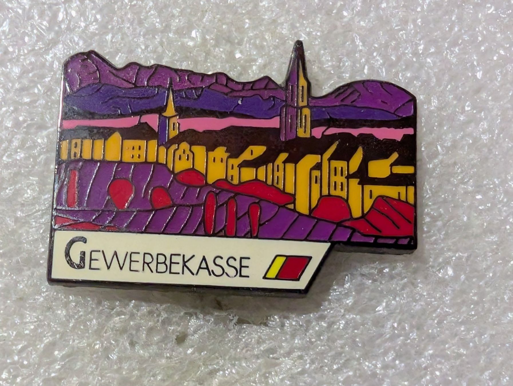 Plaketten & Abzeichen: Ansteckpin 107: Gewerbekasse – Gebraucht aus Oppligen von Pin-Fall-Shop