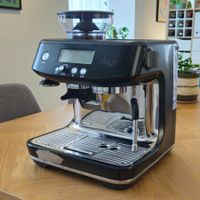 Sage Barista Pro mit diversem Zubehör