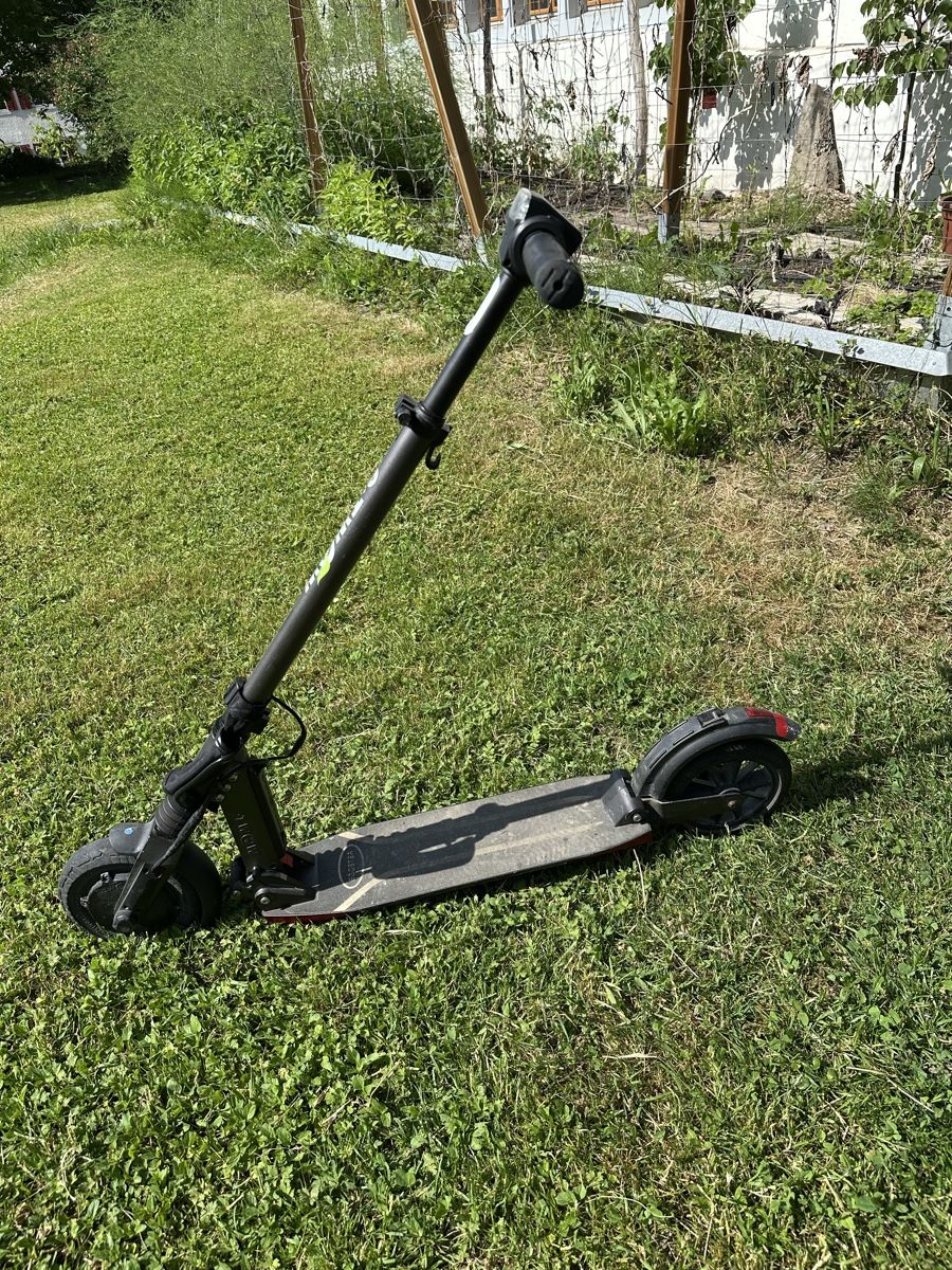 Kickboard: e-TWOW, Elektrotrottinett – Difettoso da Rüti ZH venduto da Giraffenohren