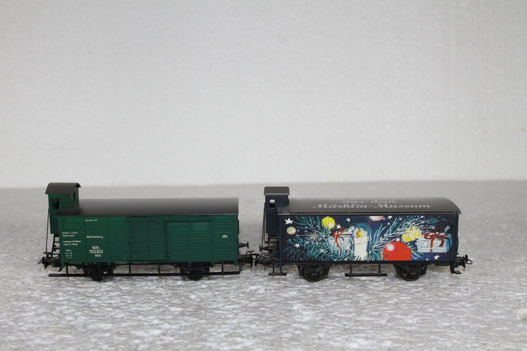 Märklin Modellini di ferrovie: Märklin 2 Güterwagen – Usato da Triesen venduto da gleis8