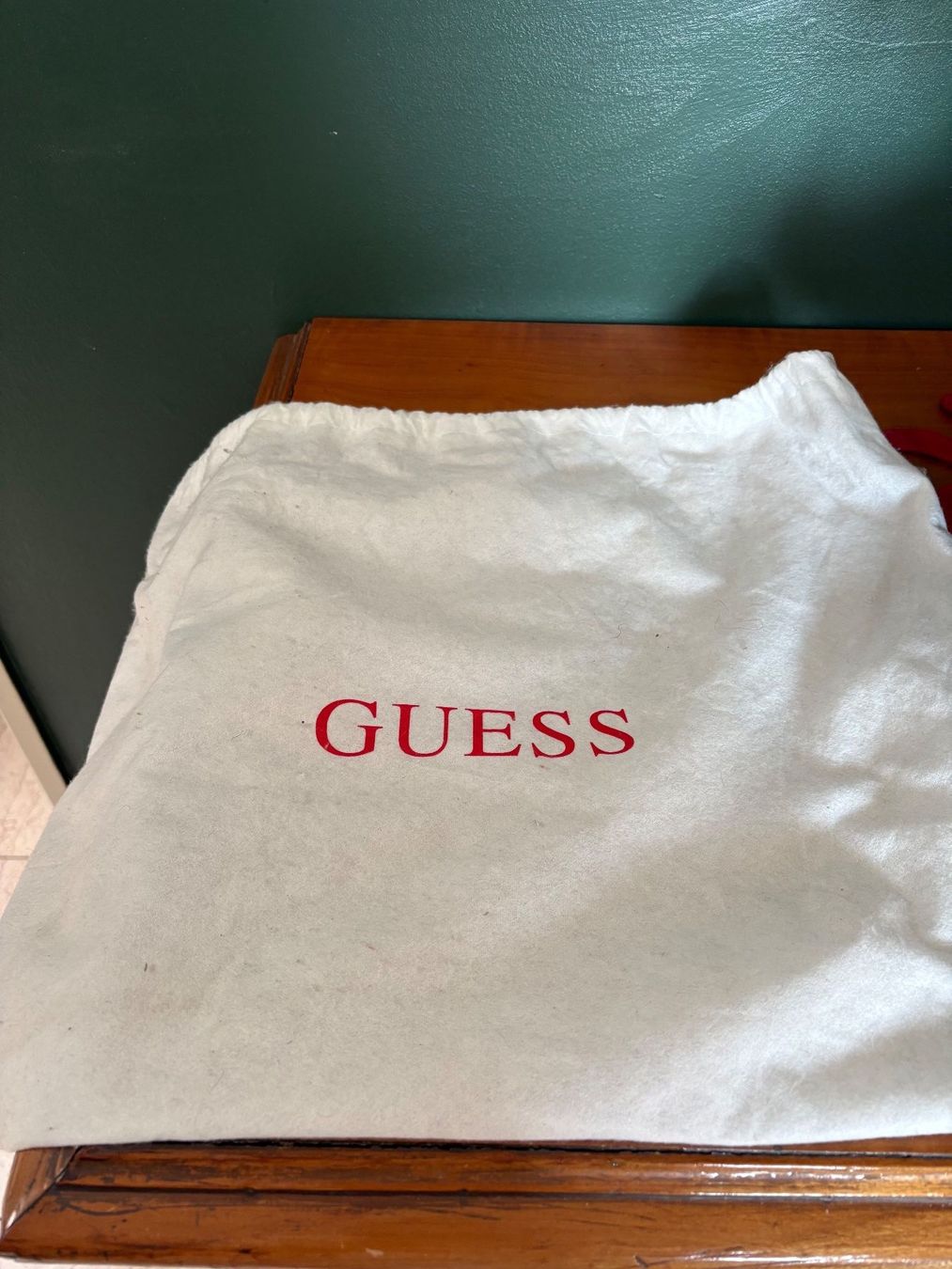 Guess Borse da donna: Handtasche Guess – Nuovo (secondo la descrizione) da Zürich venduto da Lilifee0 2
