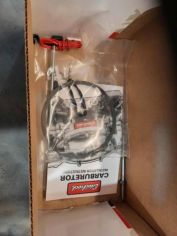 Tutti pezzi di ricambio auto: Edelbrock Vergaser – Usato da Ziefen venduto da Bielsi 1