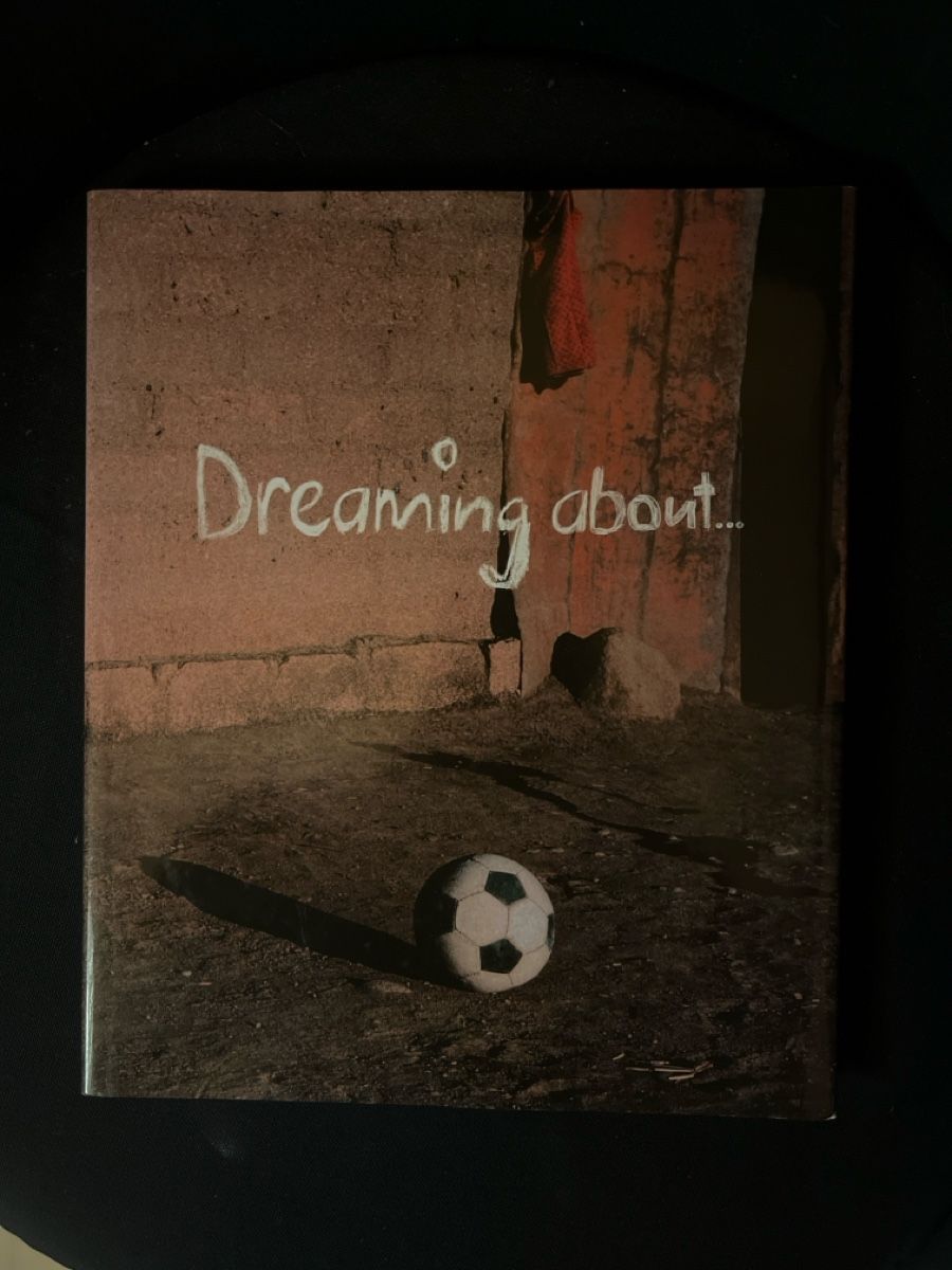 Bücher: FIFA Buch "Dreaming about" Hunderterster Geburtstag Buch – Gebraucht aus Giswil von Nistsigi