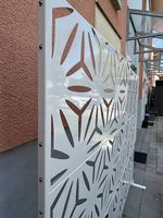 Sichtschutzwand aus Metall 