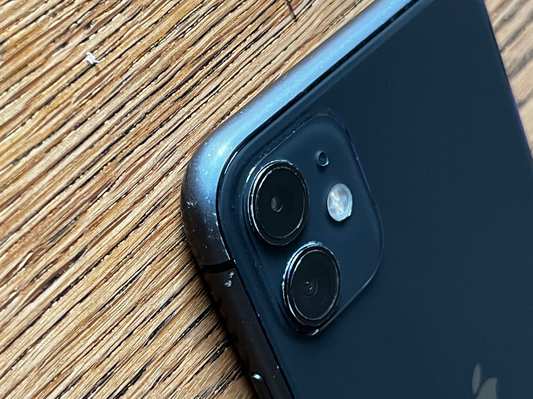 Apple Telefoni cellulari / Smartphones: iPhone 11 schwarz 64GB - Zustand gut – Usato da Zürich venduto da jon_z2d8 3