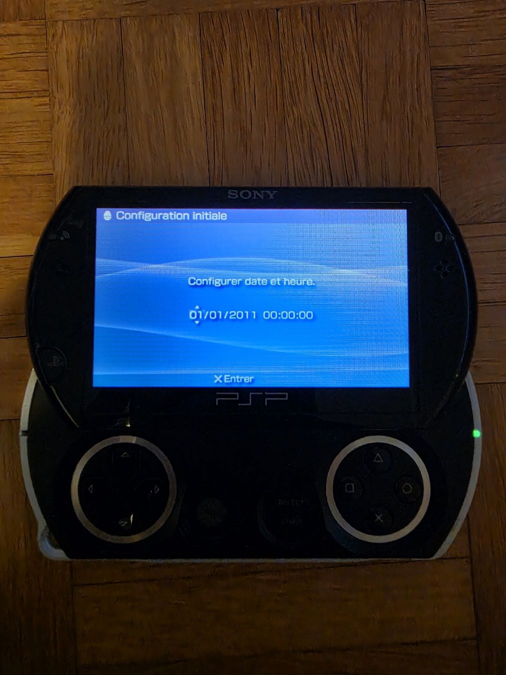 Sony Console: Sony PSP Go + Chargeur – Usato da Meyrin venduto da Flurrio 2