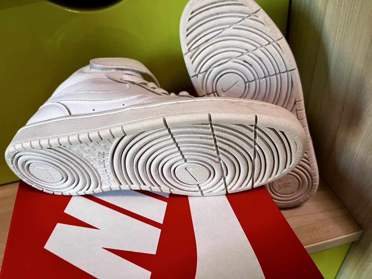 Nike Scarpe da uomo: Stylische Nike Sneaker Grösse 36 – Usato da St. Gallen venduto da Starlord77 4