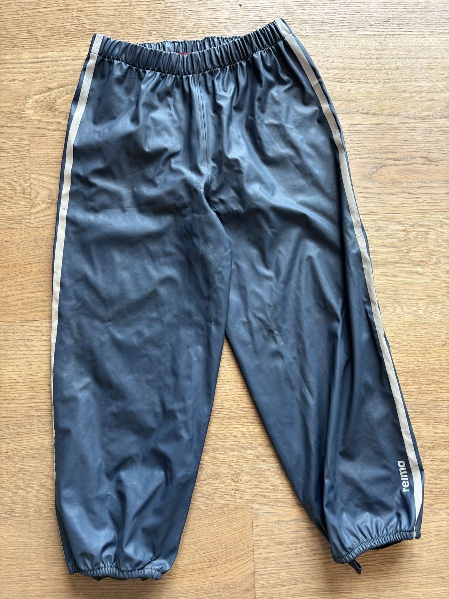 Reima Pantaloni: Reima Regenhose 116 – Usato da Zürich venduto da Vanes311 1
