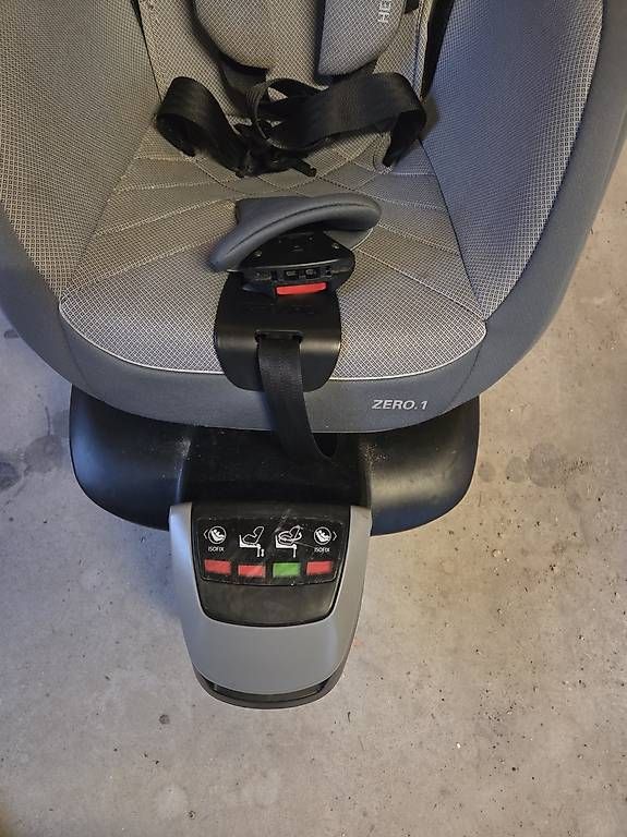 Seggiolini per auto: Siège auto Recaro – Usato da Evolène venduto da elo_2sbd 2