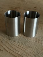 2 Edelstahl-Becher