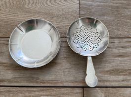 Vintage versilbertes mit Untersetzer Teesieb