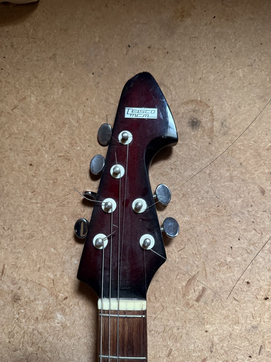 Strumenti musicali: Teisco MCM E-Gitarre Vintage – Usato da Zürich venduto da Jamezone 4