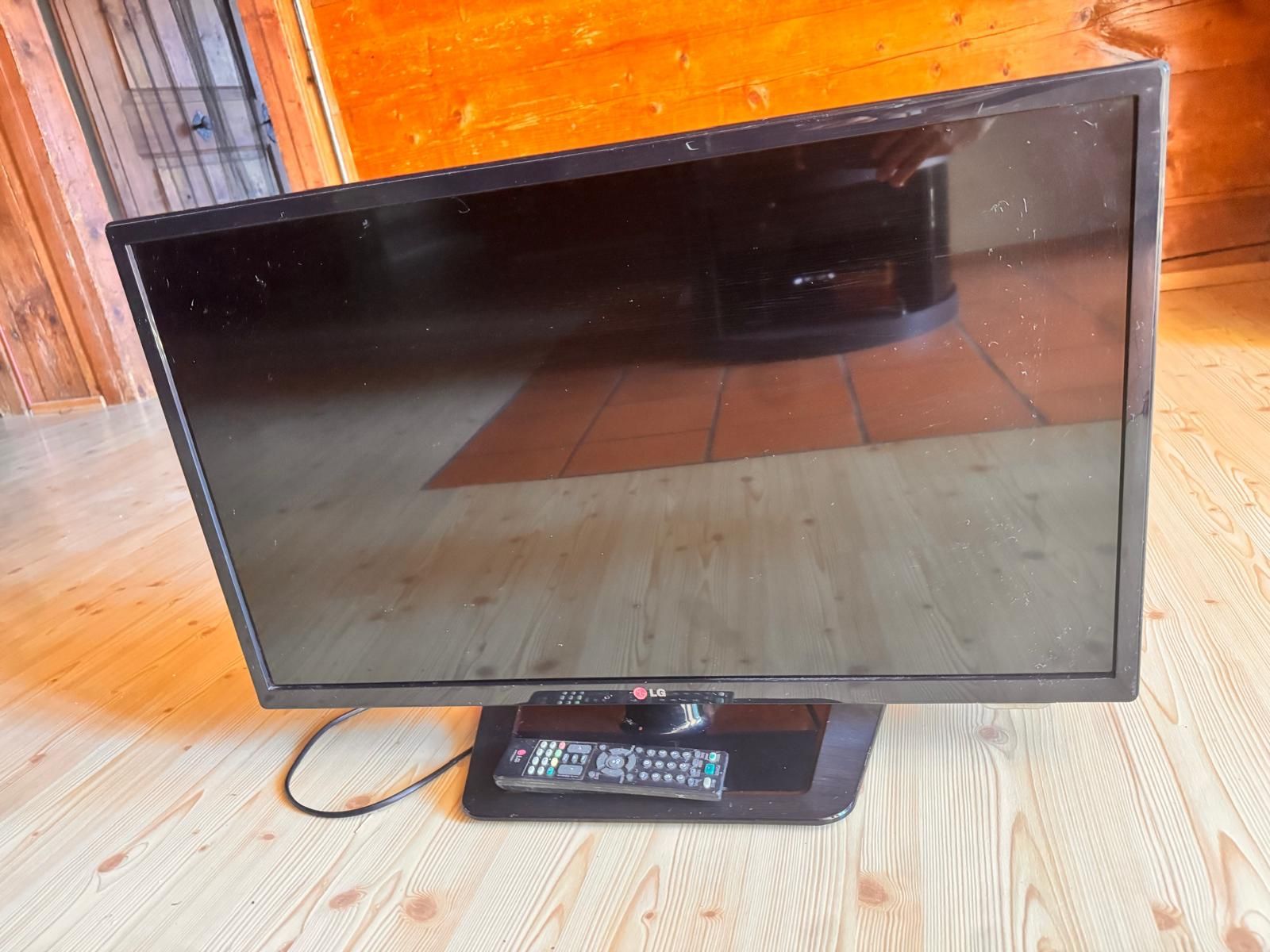 LG Fernseher: LG Fernseher – Gebraucht aus Hausen am Albis von kat_9vc9