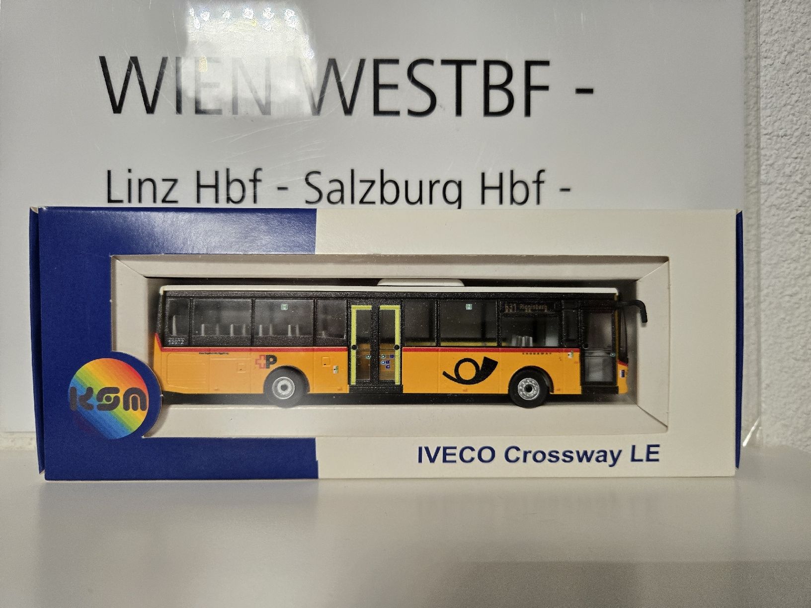 Modellini d'auto: KSM 1:87 IVECO Crossway LE - PostAuto Bern – Nuovo e nell'imballaggio originale da Engwilen venduto da Urias_093