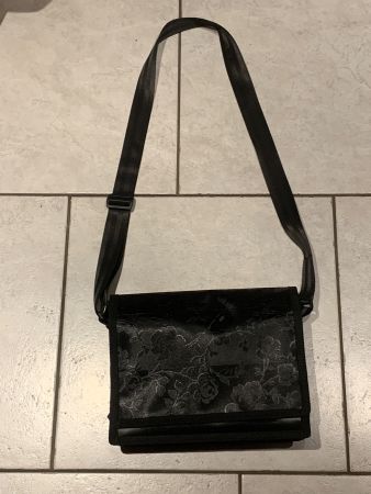Handtasche (neu)
