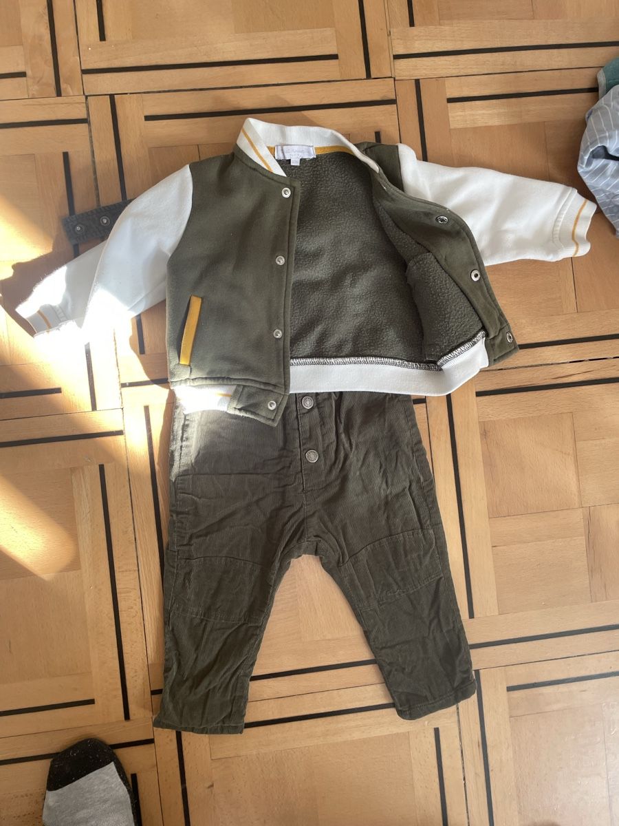 Completi: Coole Latzhose mit passendem Jäckli – Usato da Zürich venduto da mar_b89