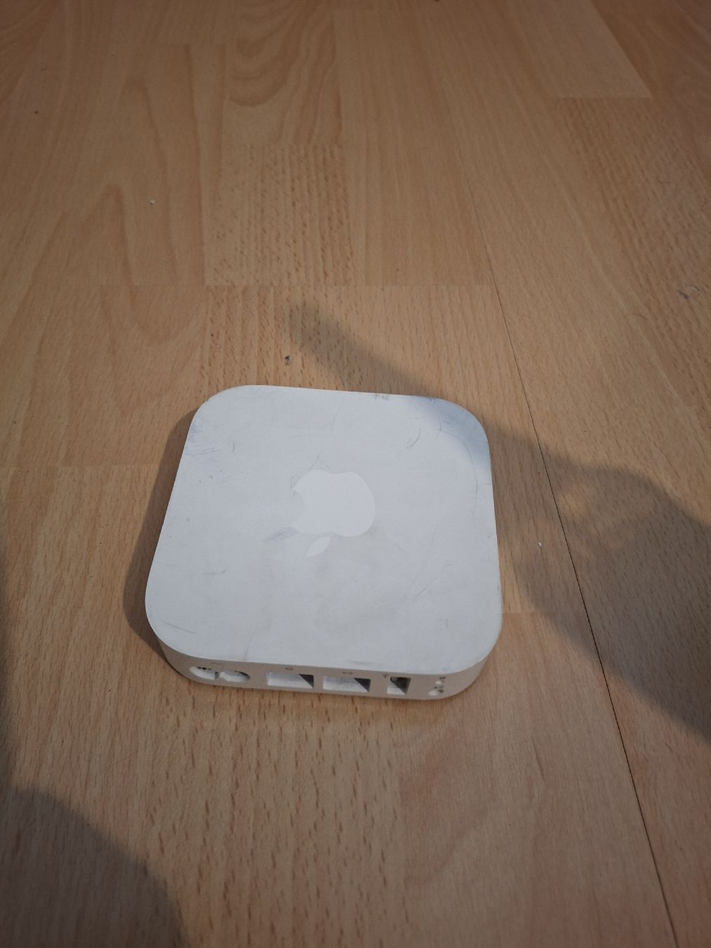 Apple Modem & Router: Apple Airport Express A1392 – Usato da Schaffhausen venduto da AA_GE