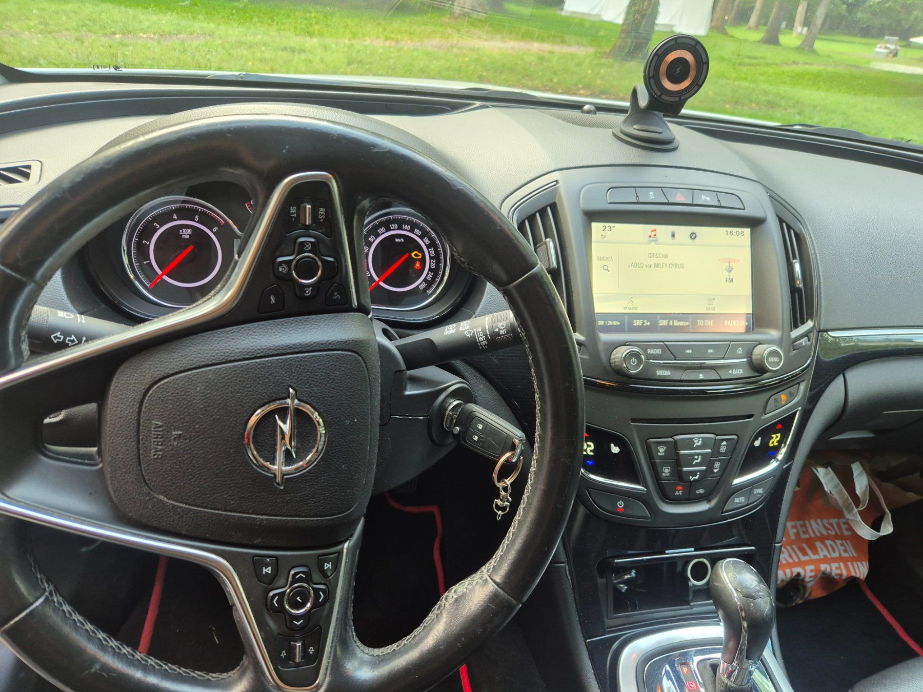 Opel Automobili: Opel Insignia 2.0 CDTI ,2015 – Usato da Igis venduto da Salihudin 3