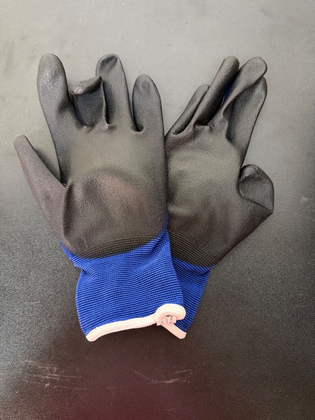 Guanti & manicotti: Neu Restposten Arbeits- Handschuhe Gr.07 (100x) – Nuovo e nell'imballaggio originale da Inwil venduto da Rzic-Liquidationen 2