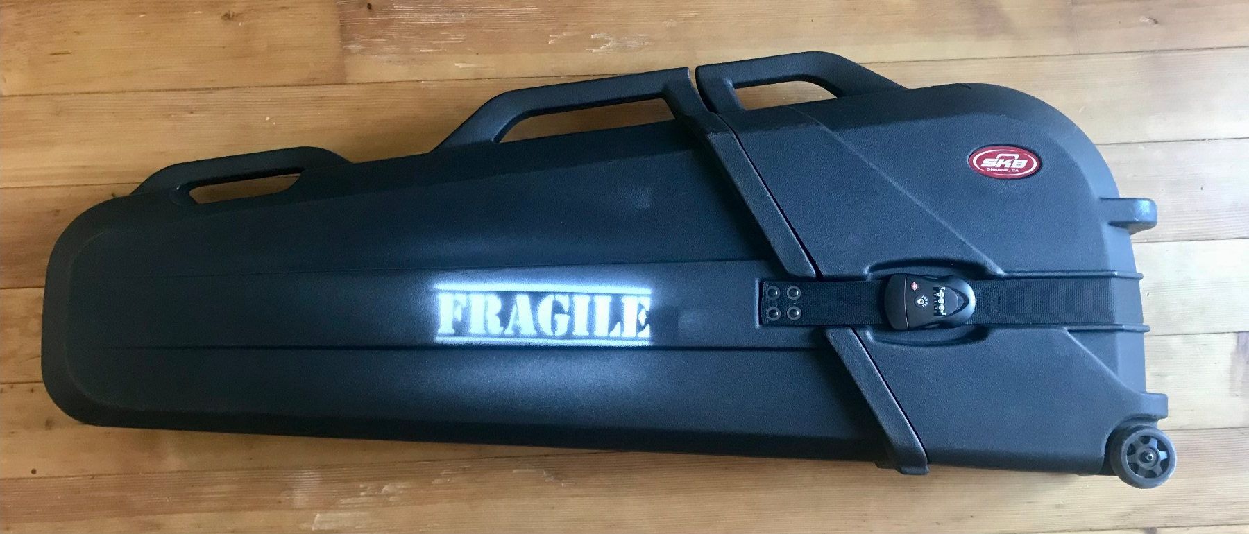 Musikinstrumente: flightcase E-Bass E-Gitarre – Gebraucht aus Münsingen von bozuk 1