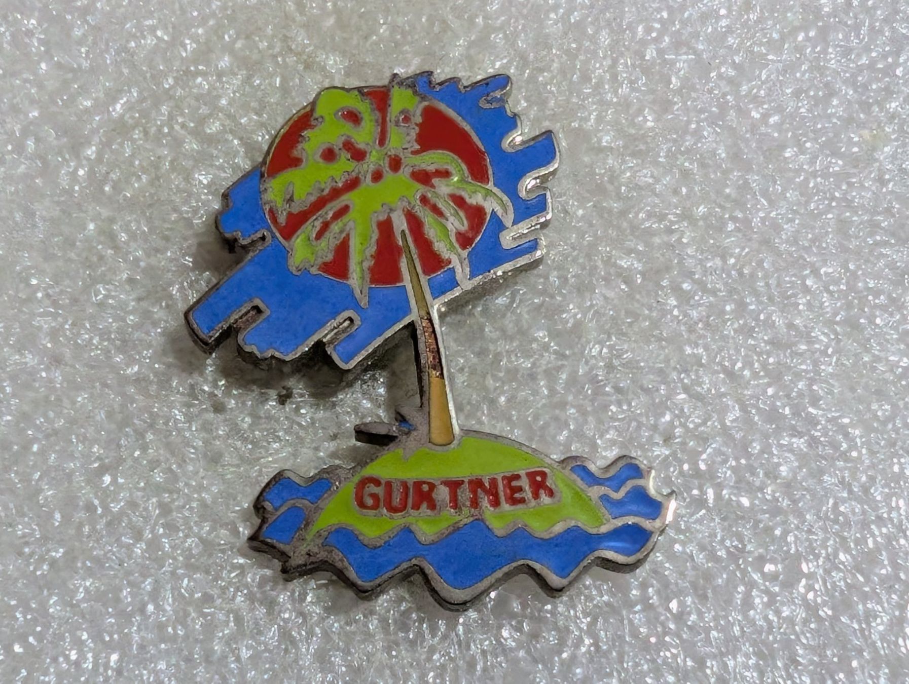 Placchette & Badge: Ansteckpin 195: Gurtner – Usato da Oppligen venduto da Pin-Fall-Shop